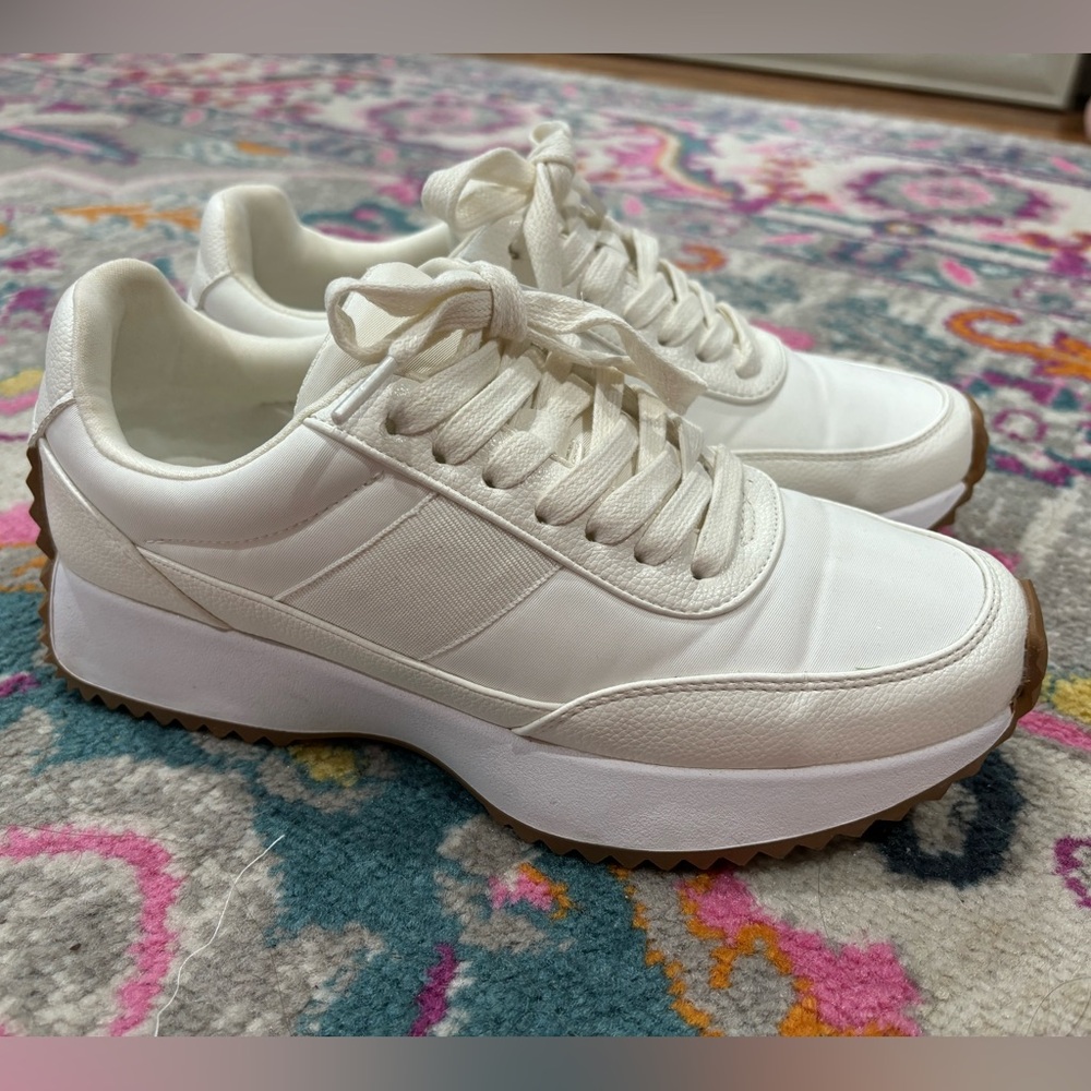 Dolce Vita Sneakers